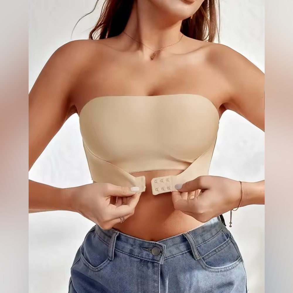 NWT Strapless Bra Large Beige / Seamless Front Closing / Bandeau Bra / Sleepwear
